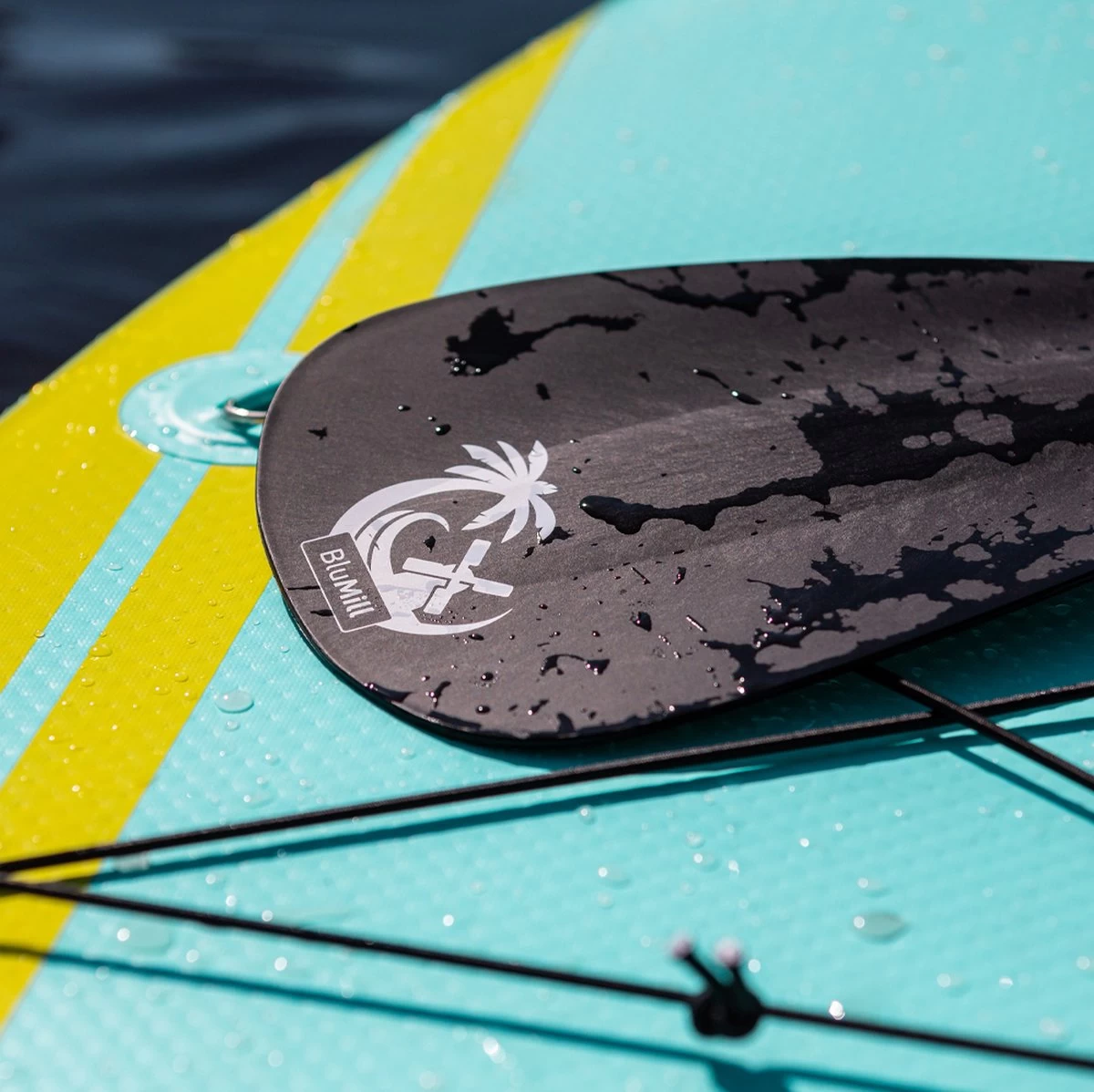 BluMill Opblaasbaar SUP Board - Stand Up Paddle Board - Verstelbare Peddel - Complete Set - Inclusief Pomp - Inclusief Enkelkoord - 300 Cm 4 BluMill Opblaasbaar SUP Board - Stand Up Paddle Board - Verstelbare Peddel - Complete Set - Inclusief Pomp - Inclusief Enkelkoord - 300 Cm - Afbeelding 3