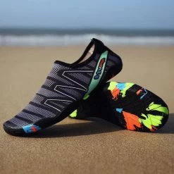 Nixnix - Waterschoenen - Maat 40 - Aquaschoenen - Strandschoenen - Antislip - Schoenen Voor Zwembaden En Strand - Volwassenen En Kinderen - Beschermt Tegen Grof Zand Scherpe Stenen En Dieren Onder Water - Unisex -Speedo Winkel 1200x1200 159